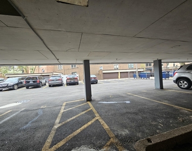 2250 N Lincoln Avenue - Photo Thumbnail 15