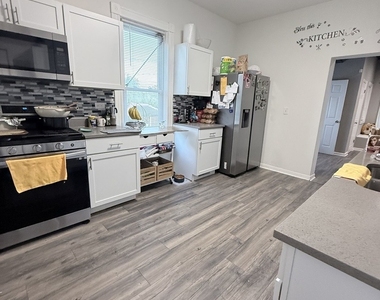 223 W 106th Street - Photo Thumbnail 6