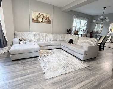 223 W 106th Street - Photo Thumbnail 3