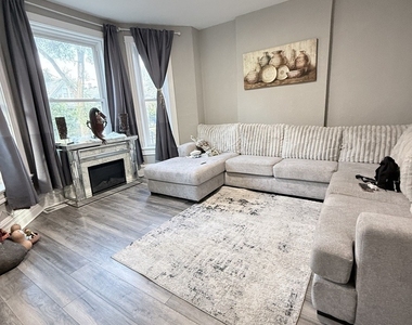 223 W 106th Street - Photo Thumbnail 4