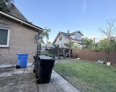223 W 106th Street - Photo Thumbnail 21