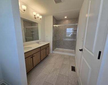 4509 Chelsea Manor Circle - Photo Thumbnail 12