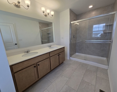 4509 Chelsea Manor Circle - Photo Thumbnail 13