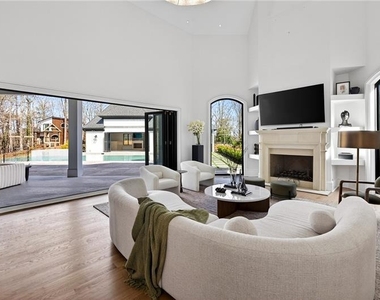 5320 Riverview Road Nw - Photo Thumbnail 16