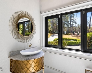 5320 Riverview Road Nw - Photo Thumbnail 17