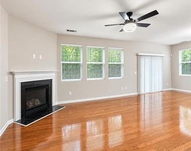5557 Sable Way - Photo Thumbnail 5