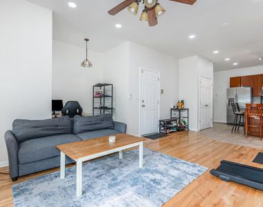 4850 S Champlain Avenue - Photo Thumbnail 4
