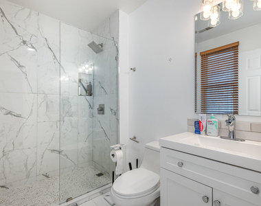 4850 S Champlain Avenue - Photo Thumbnail 9