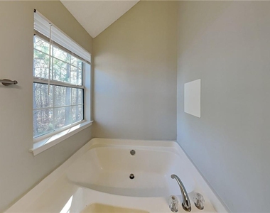 7010 Mahogany Drive - Photo Thumbnail 15