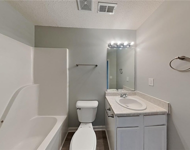 7010 Mahogany Drive - Photo Thumbnail 14