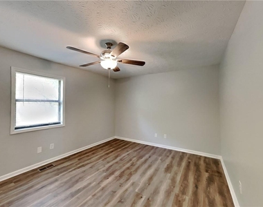 2664 Bomar Road - Photo Thumbnail 5