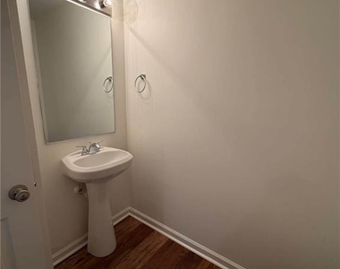 80 Cleves Way - Photo Thumbnail 3