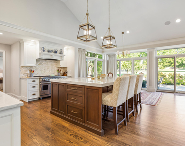 7 Greencroft Drive - Photo Thumbnail 11