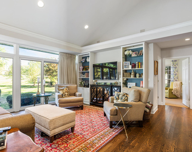 7 Greencroft Drive - Photo Thumbnail 7