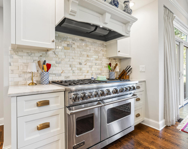 7 Greencroft Drive - Photo Thumbnail 14
