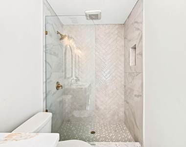1113 Capital Club Circle Ne - Photo Thumbnail 20