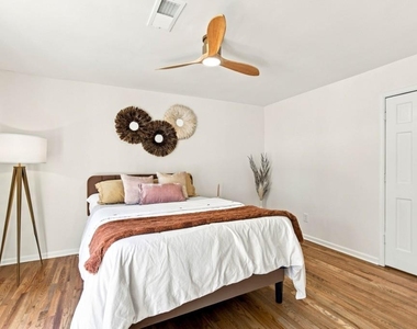 1113 Capital Club Circle Ne - Photo Thumbnail 23