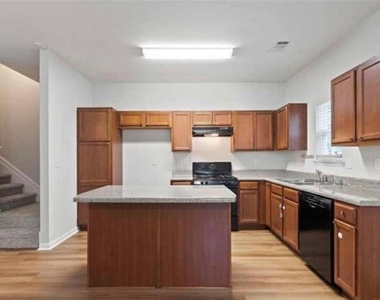 1251 Rockfield Circle - Photo Thumbnail 2
