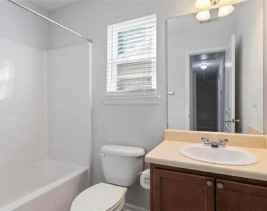 1251 Rockfield Circle - Photo Thumbnail 3