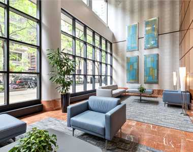 211 E Ohio Street - Photo Thumbnail 14