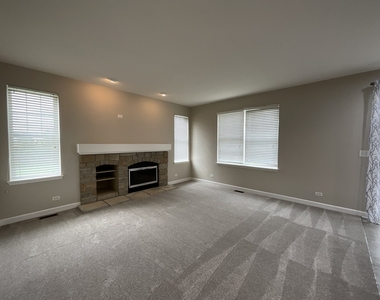 2835 Cattail Court - Photo Thumbnail 9