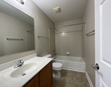2835 Cattail Court - Photo Thumbnail 26