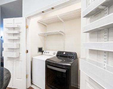 926 W Barry Avenue - Photo Thumbnail 13