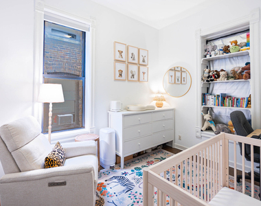 926 W Barry Avenue - Photo Thumbnail 8