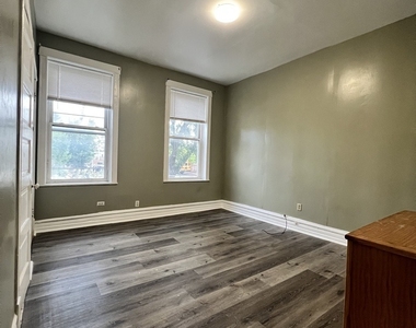 2620 S Kedzie Street - Photo Thumbnail 2