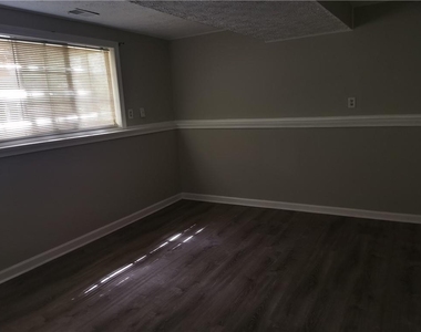 250 Sheringham Drive - Photo Thumbnail 24