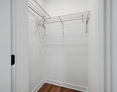 1431 W Howard Street - Photo Thumbnail 17