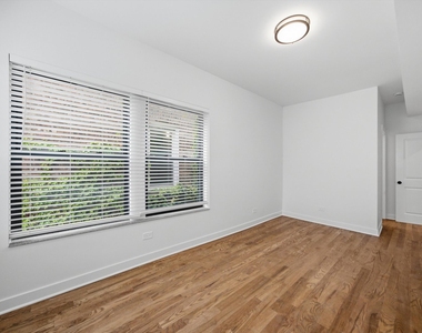 1431 W Howard Street - Photo Thumbnail 11