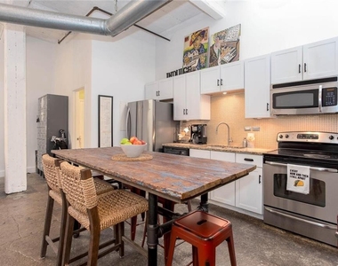 659 Auburn Avenue Ne - Photo Thumbnail 9