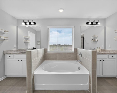 4903 Elm Leaf Drive Sw - Photo Thumbnail 15