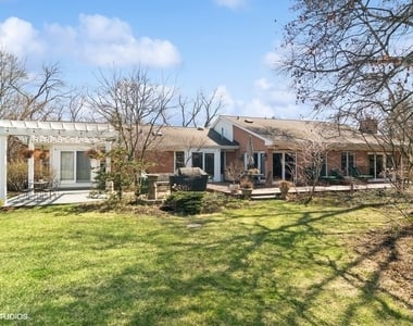 1674 Bowling Green Drive - Photo Thumbnail 20