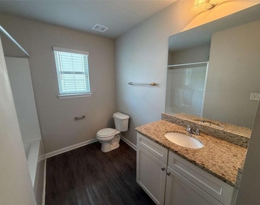 313 Nutwood Trace - Photo Thumbnail 11