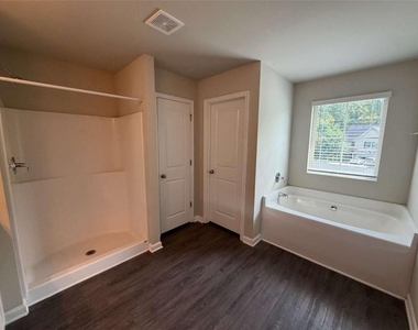 313 Nutwood Trace - Photo Thumbnail 18