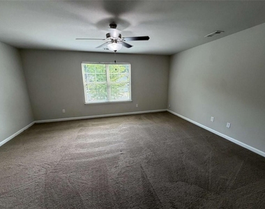 313 Nutwood Trace - Photo Thumbnail 12
