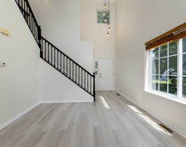 311 Abington Woods Drive - Photo Thumbnail 4
