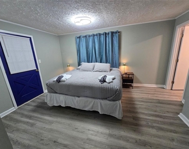 3267 Aspen Circle - Photo Thumbnail 14
