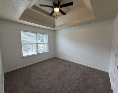 9469 Carnes Crossing Circle - Photo Thumbnail 21