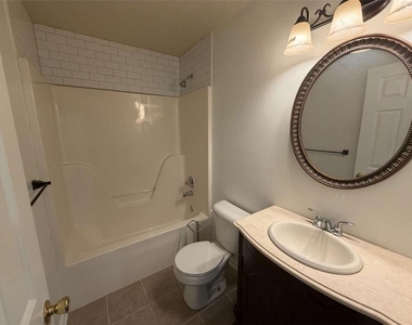 9469 Carnes Crossing Circle - Photo Thumbnail 15