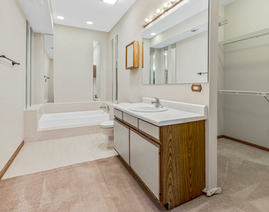 1665 Commodore Court - Photo Thumbnail 18