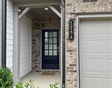 1108 Lossie Lane - Photo Thumbnail 1