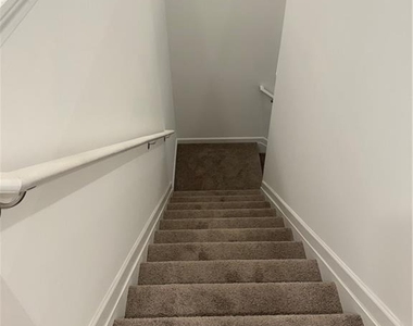 1108 Lossie Lane - Photo Thumbnail 15