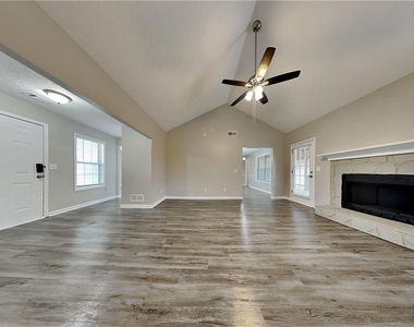 1550 Twin Manor Drive - Photo Thumbnail 1