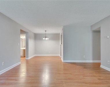 1516 Wingate Way - Photo Thumbnail 2