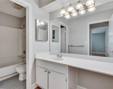 1516 Wingate Way - Photo Thumbnail 13