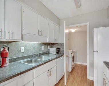 1516 Wingate Way - Photo Thumbnail 6