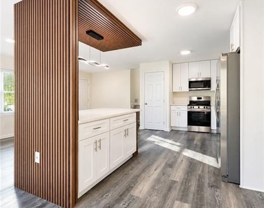 4675 Lincoln Way Sw - Photo Thumbnail 7